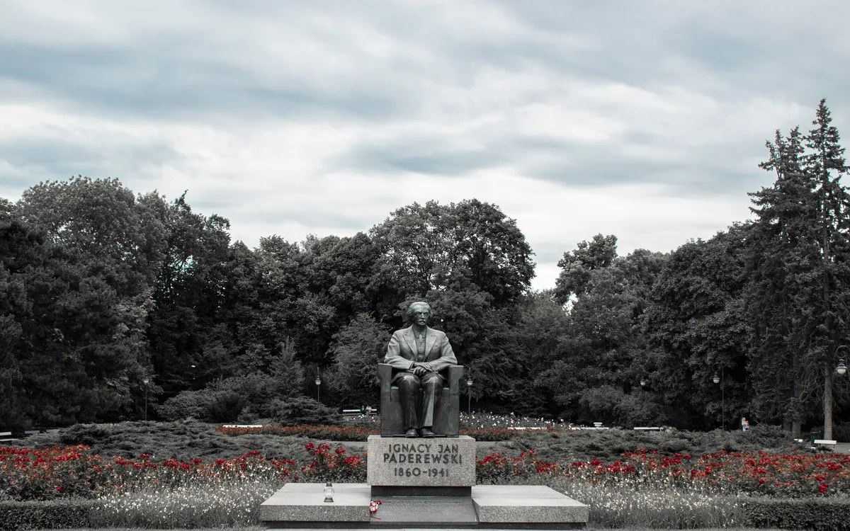 Co oferuje Muzeum Jana Kochanowskiego w Czarnolesie?